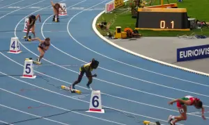Biegaczki na 400 m, jedna z nich walczy o rekord Polski.